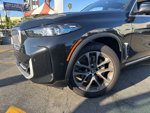 Used 2025 BMW X5 xDrive40i w/ Premium Package image 8