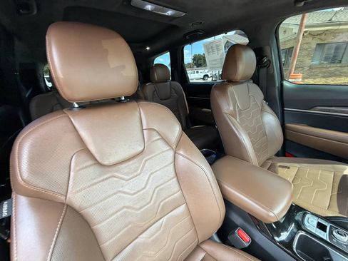 Used 2020 Kia Telluride SX w/ SX Prestige Package AWD/4WD image 13