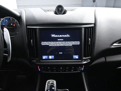 Used 2023 Maserati Levante Modena image 30