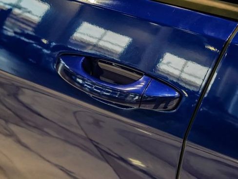 Used 2019 Volkswagen Golf R 4-Door AWD/4WD image 40