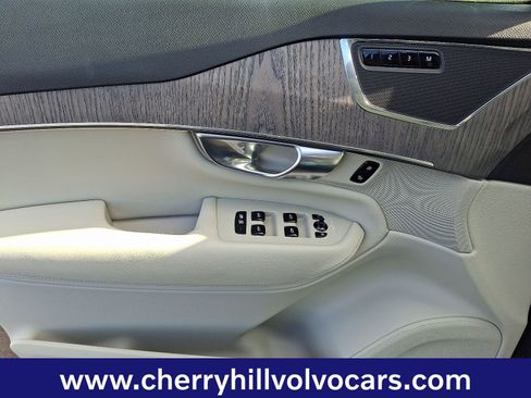 Certified 2023 Volvo XC90 B6 Plus image 13