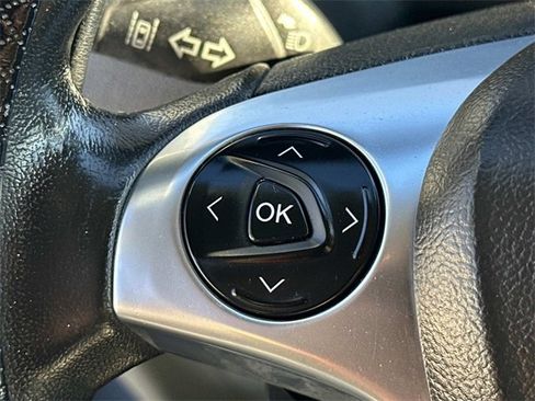 Used 2019 Ford Transit 250 130 Low Roof image 18