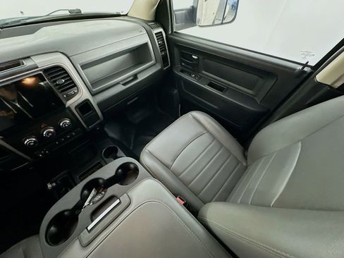 Used 2017 RAM 3500 Tradesman w/ Chrome Appearance Group AWD/4WD image 11
