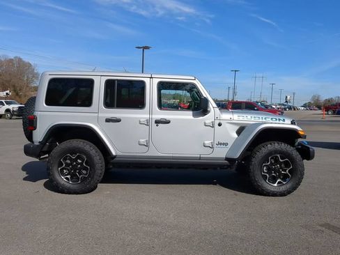 New 2023 Jeep Wrangler Unlimited Rubicon 4xe w/ Cold Weather Group AWD/4WD image 3