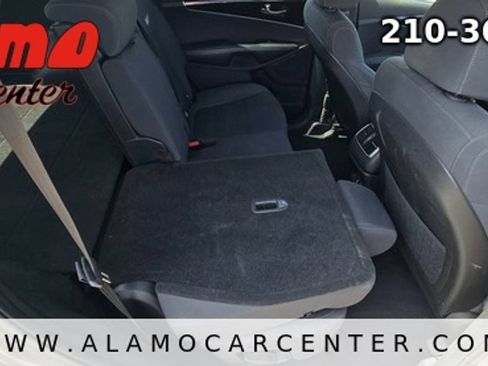 Used 2018 Kia Sorento L FWD image 22