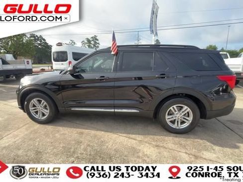 Certified 2022 Ford Explorer XLT w/ Equipment Group 202A RWD image 5