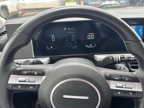 Used 2025 Hyundai Sonata SEL FWD image 24