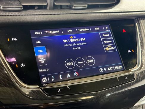 Certified 2024 Cadillac XT6 Sport w/ LPO, Floor Liner Package AWD/4WD image 16