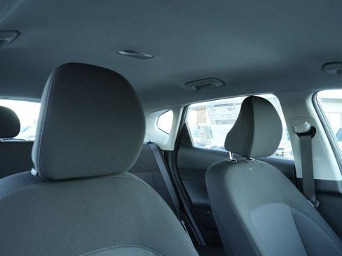 New 2026 Hyundai Kona SE image 12