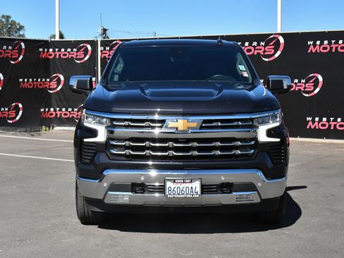 Used 2024 Chevrolet Silverado 1500 LTZ AWD/4WD image 2