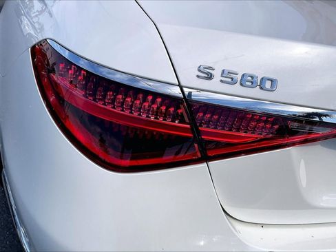 Used 2021 Mercedes-Benz S 580 4MATIC Sedan image 30