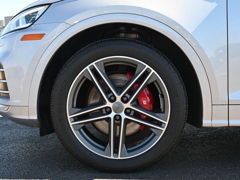 Used 2019 Audi SQ5 Premium Plus w/ Premium Plus Package image 27