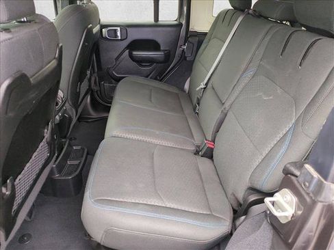 Used 2024 Jeep Wrangler Unlimited Rubicon 4xe AWD/4WD image 17