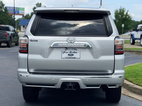 Used 2023 Toyota 4Runner Limited RWD image 9