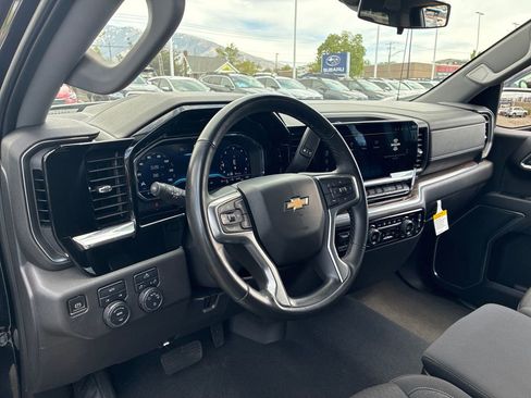 Used 2023 Chevrolet Silverado 1500 LT AWD/4WD image 13