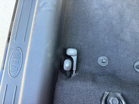 Used 2010 Kia Forte EX image 15