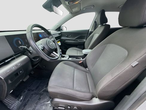Used 2024 Hyundai Kona SEL FWD image 16