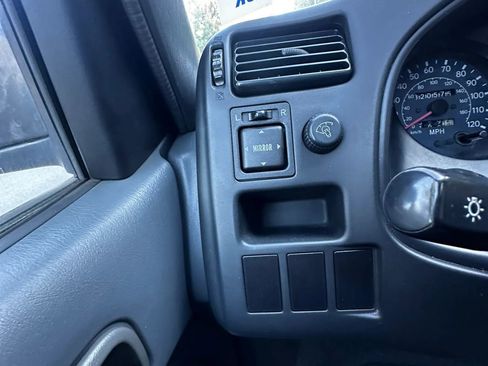 Used 1997 Toyota RAV4 2WD 4-Door image 28