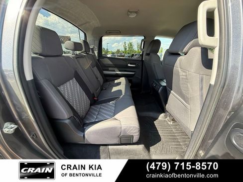 Used 2018 Toyota Tundra SR5 w/ SR5 Upgrade Package AWD/4WD image 30