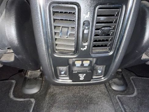 Used 2015 Jeep Grand Cherokee Overland AWD/4WD image 31