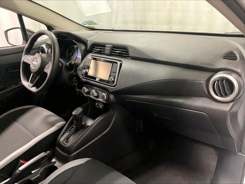 Used 2025 Nissan Versa S w/ Trunk Package image 14