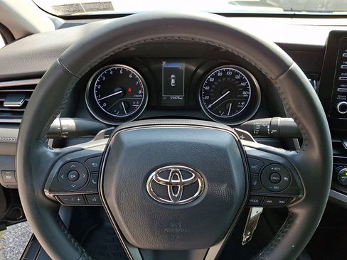 Used 2023 Toyota Camry SE FWD image 19