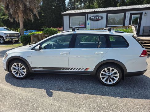 Used 2017 Volkswagen Golf Alltrack SEL AWD/4WD image 8