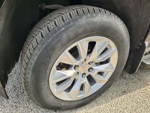 Used 2024 Chevrolet Silverado 1500 Custom AWD/4WD image 10