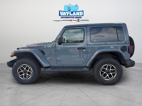 Used 2024 Jeep Wrangler Rubicon AWD/4WD image 2