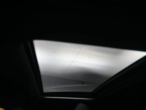 Used 2020 Mercedes-Benz E 350 Sedan w/ Premium Package image 19