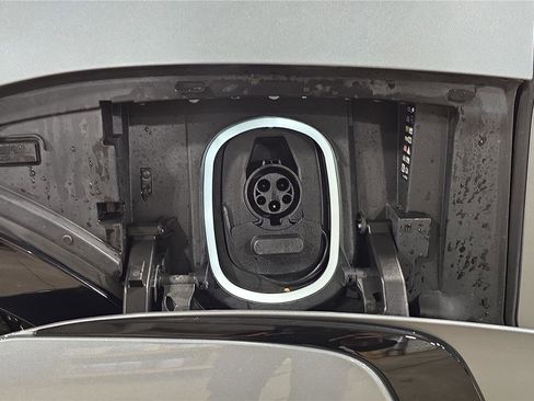 Used 2025 Chevrolet Blazer EV RS image 25