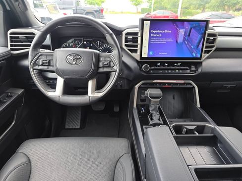 Used 2025 Toyota Tundra SR5 w/ SR5 Premium Package AWD/4WD image 7