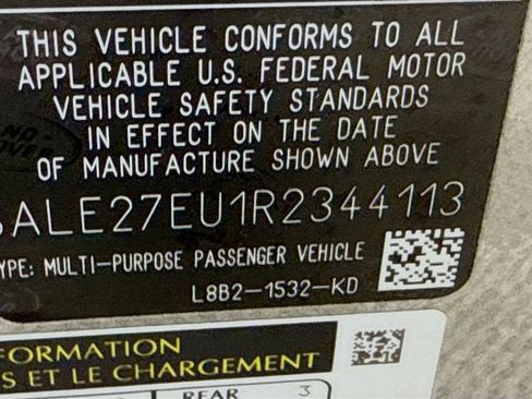 Certified 2024 Land Rover Defender 110 X-Dynamic SE image 34