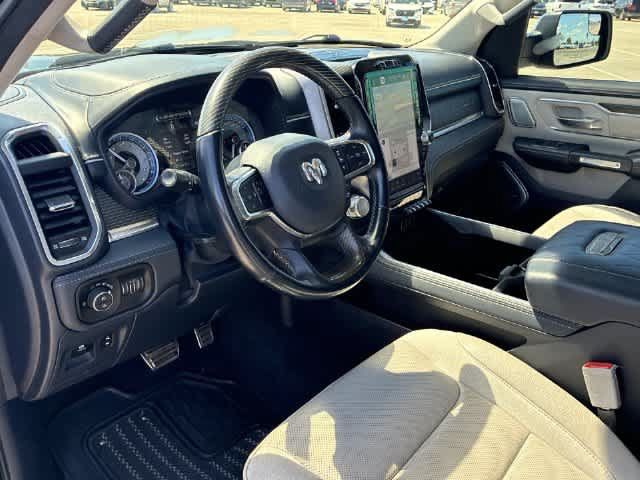 Used 2022 RAM 1500 Limited AWD/4WD image 2