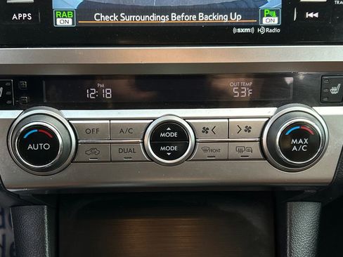 Used 2017 Subaru Outback 2.5i Touring image 31