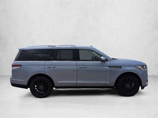 Used 2022 Lincoln Navigator Black Label AWD/4WD video 4