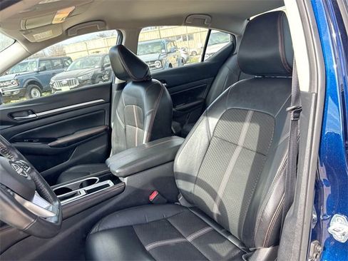 Used 2024 Nissan Altima 2.5 SR image 17