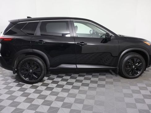 Used 2023 Nissan Rogue SV AWD/4WD image 8