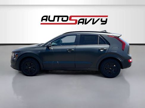Used 2023 Kia Niro EX FWD image 5