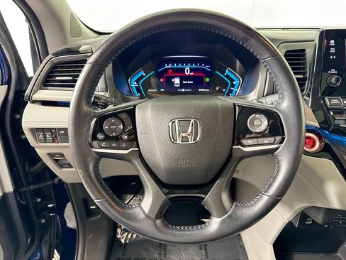 Used 2022 Honda Odyssey Touring image 11