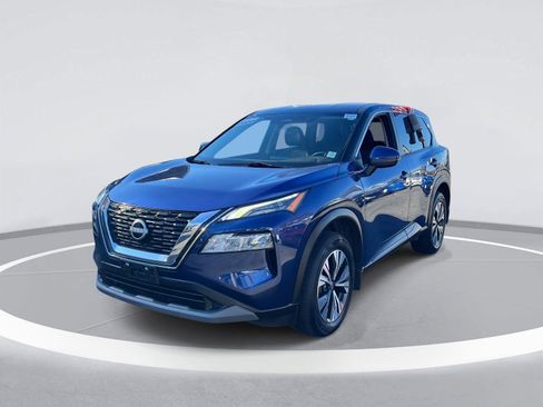 Certified 2022 Nissan Rogue SV image 4
