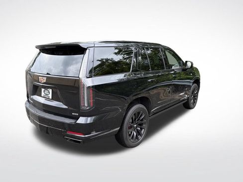 Used 2025 Cadillac Escalade Sport w/ Touring Package AWD/4WD image 8