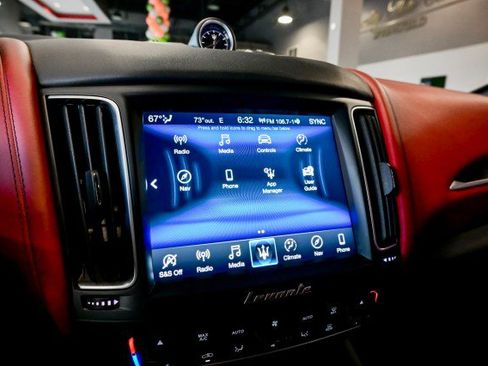 Used 2020 Maserati Levante image 36