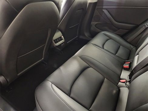 Used 2022 Tesla Model 3 Performance image 27