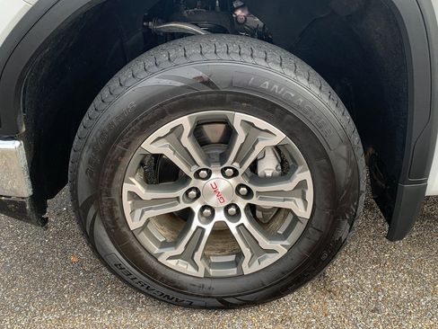 Used 2025 GMC Sierra 1500 SLT image 8