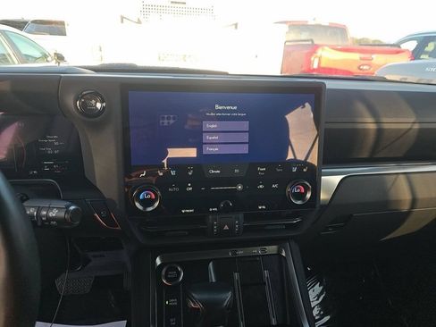 Used 2024 Lexus GX 550 w/ Cold Area Package AWD/4WD image 23