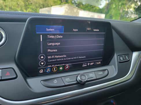 Certified 2021 Chevrolet Blazer LT AWD/4WD image 18