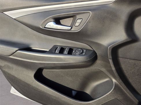 Used 2025 Buick Envista Preferred FWD image 15