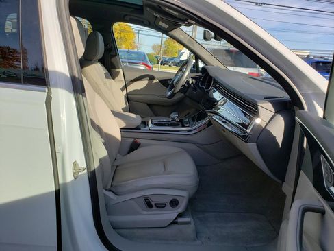 Used 2021 Audi Q7 3.0T Premium Plus image 19