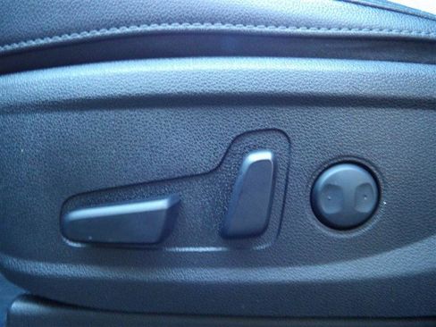 Used 2020 Kia Telluride EX image 33